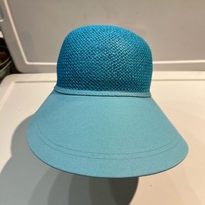 Womens Sun and Sand Traditional Tan Straw Beach Sun Hat large brim.